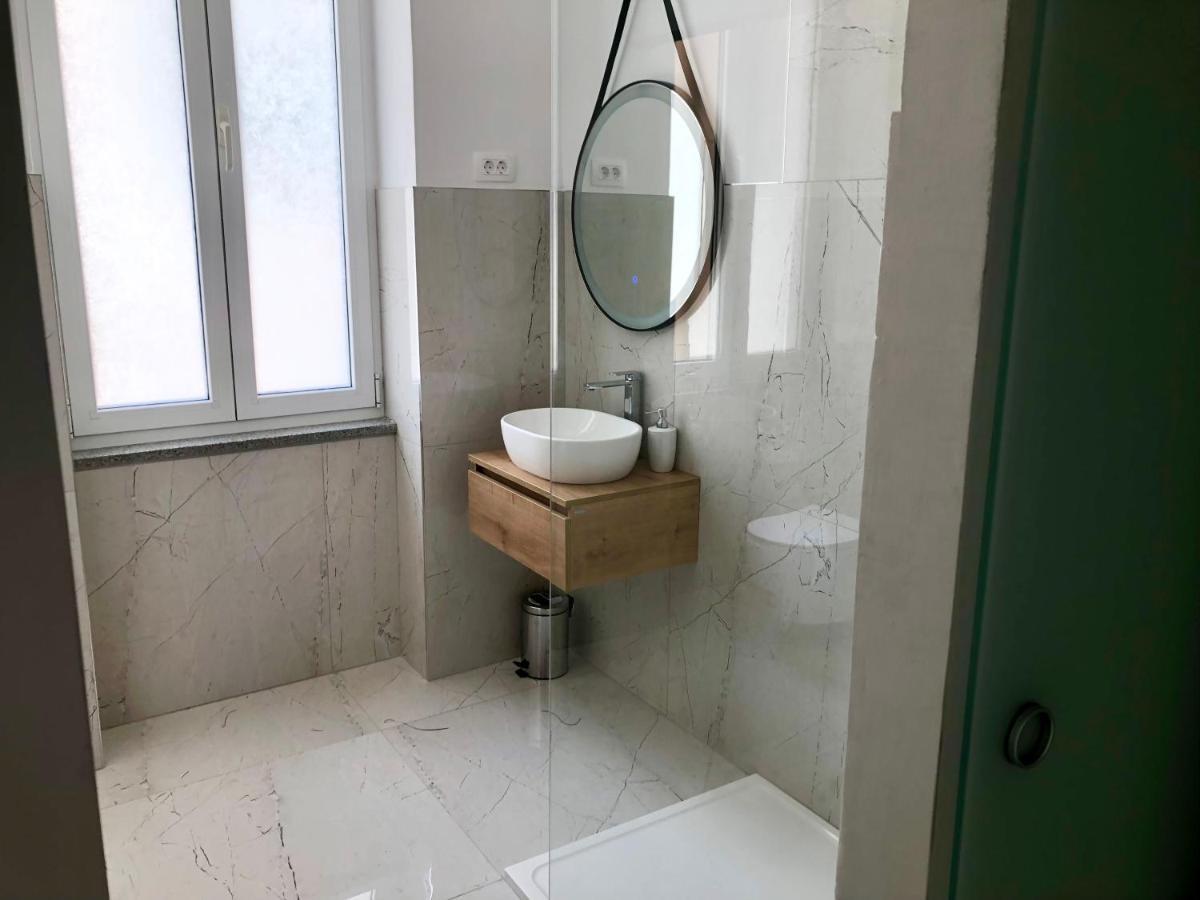 Hedone City Luxury Apartments With Free Parking Pula Exterior photo