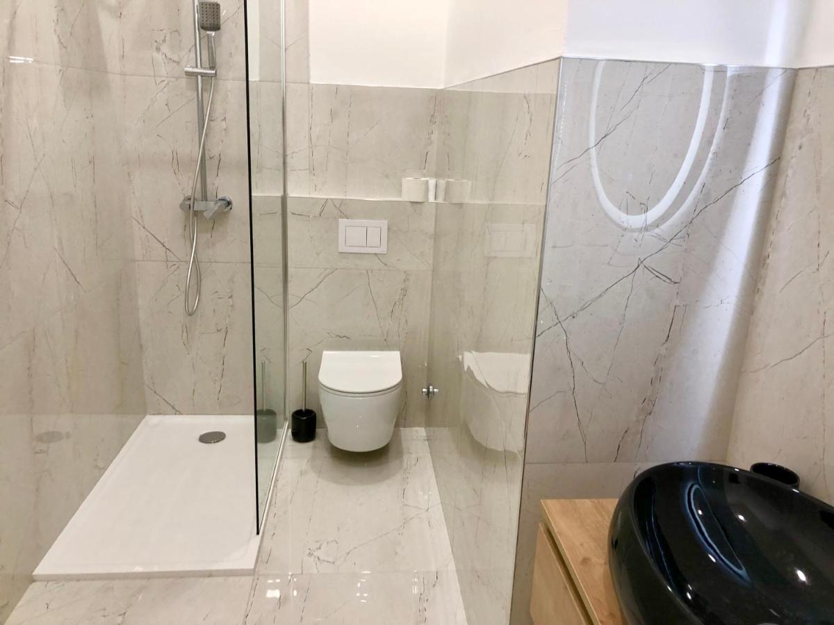 Hedone City Luxury Apartments With Free Parking Pula Exterior photo