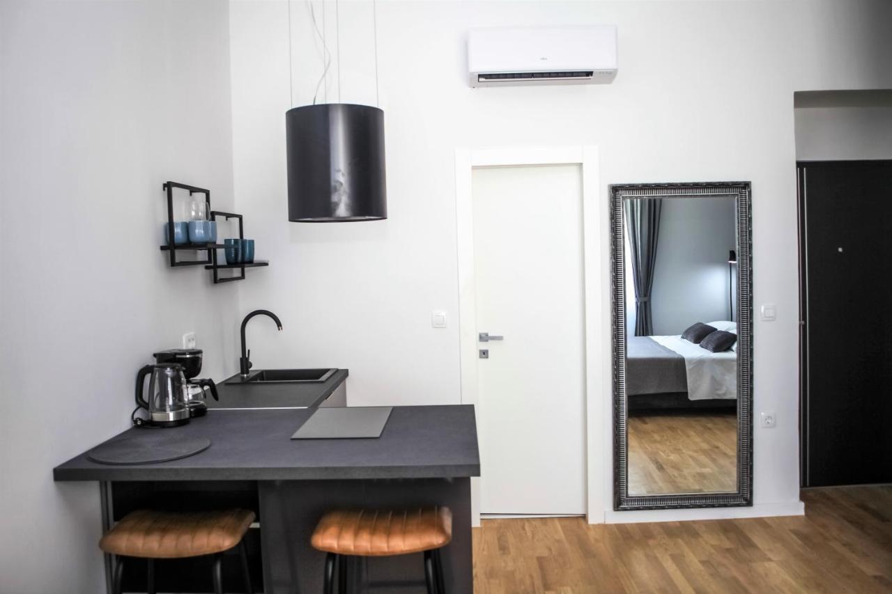 Hedone City Luxury Apartments With Free Parking Pula Exterior photo