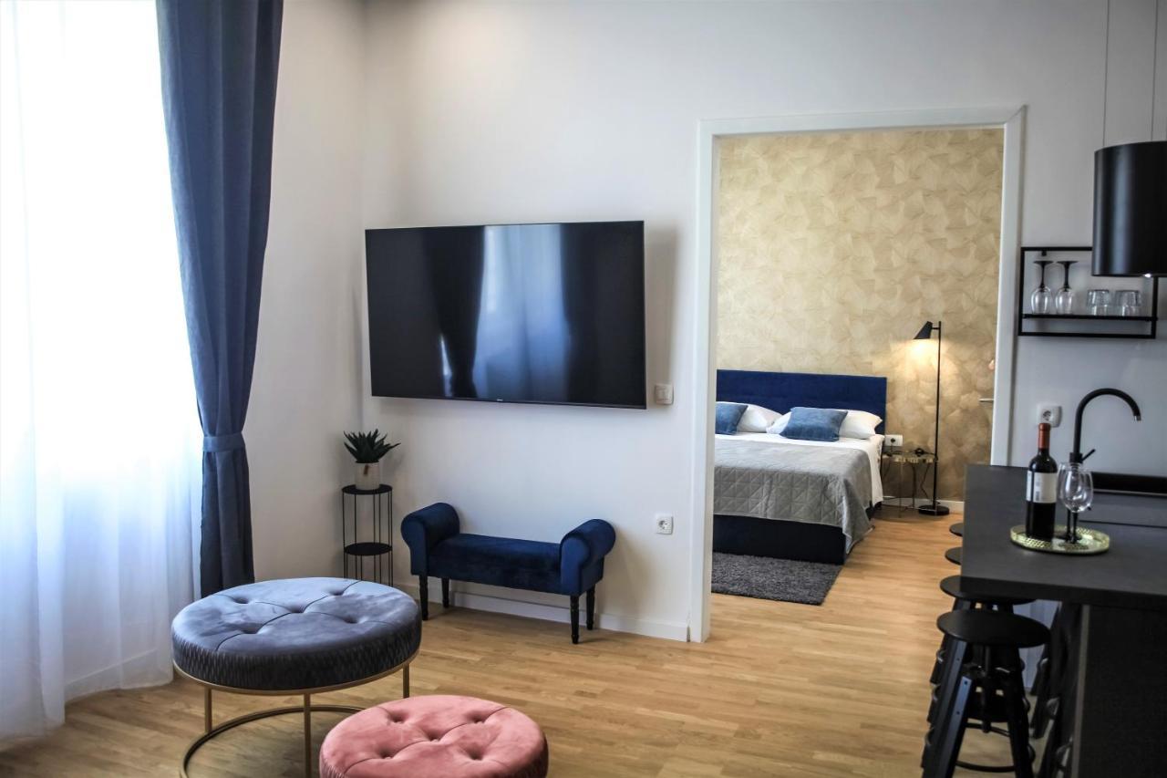 Hedone City Luxury Apartments With Free Parking Pula Exterior photo