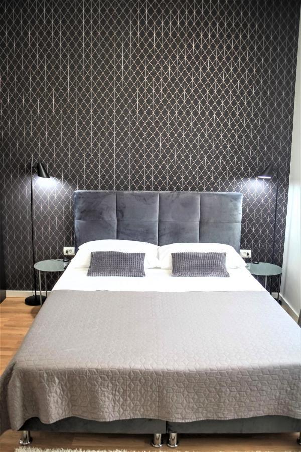 Hedone City Luxury Apartments With Free Parking Pula Exterior photo